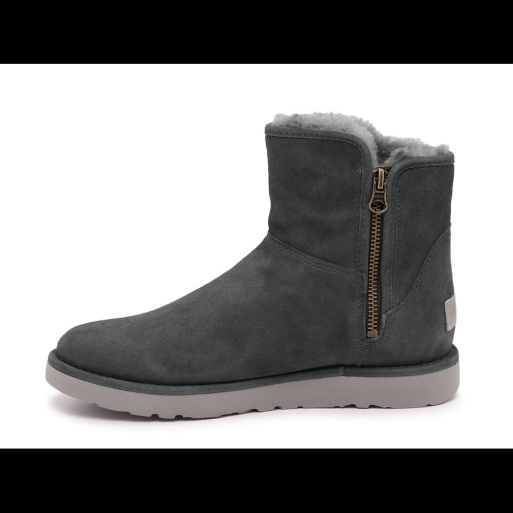 Ugg